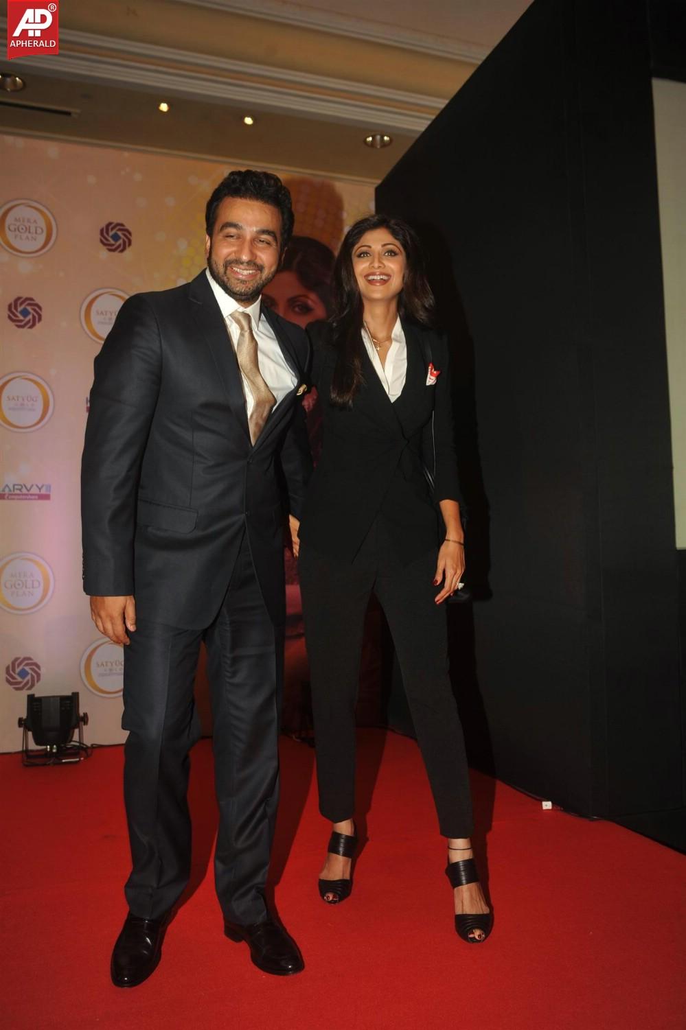 Shilpa Shetty n Raj Kundra At Launch Of New Gold Plan Of Satyug Gold