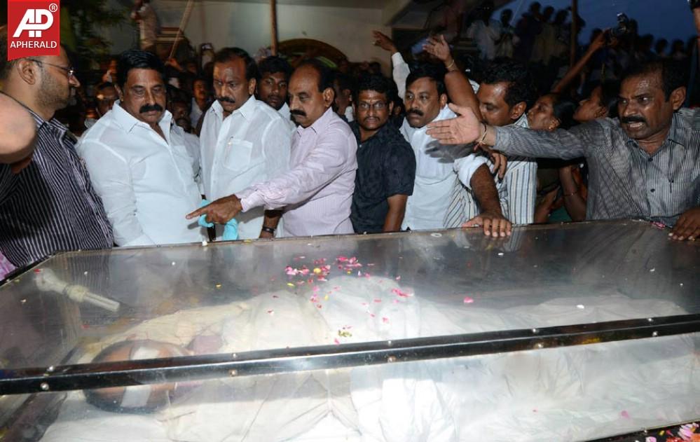 Shobha Nagi Reddy Condolences Photos