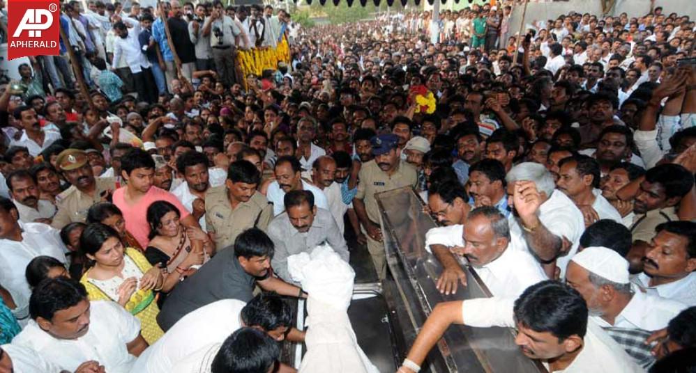 Shobha Nagi Reddy Condolences Photos