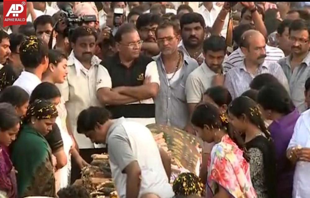 Shobha Nagi Reddy Funerals at Allagadda Pics