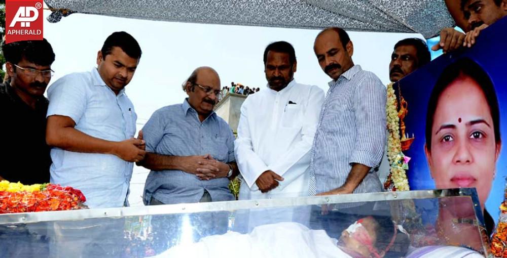 Shobha Nagi Reddy Funerals at Allagadda