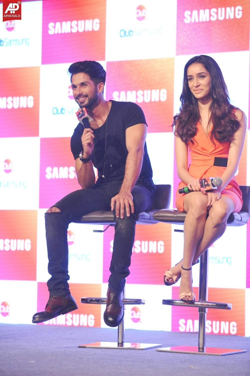 Shahid Kapoor n Shraddha Kapoor Launch Club Samsung