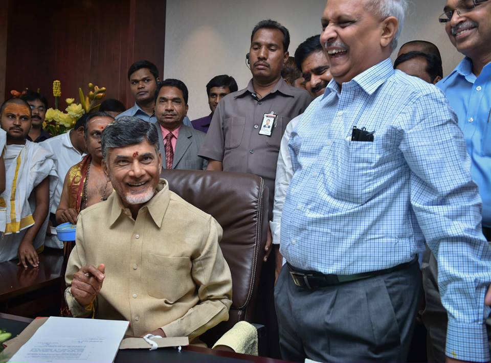 Shri NCBN at AP secretariat inaugurating his new chambers