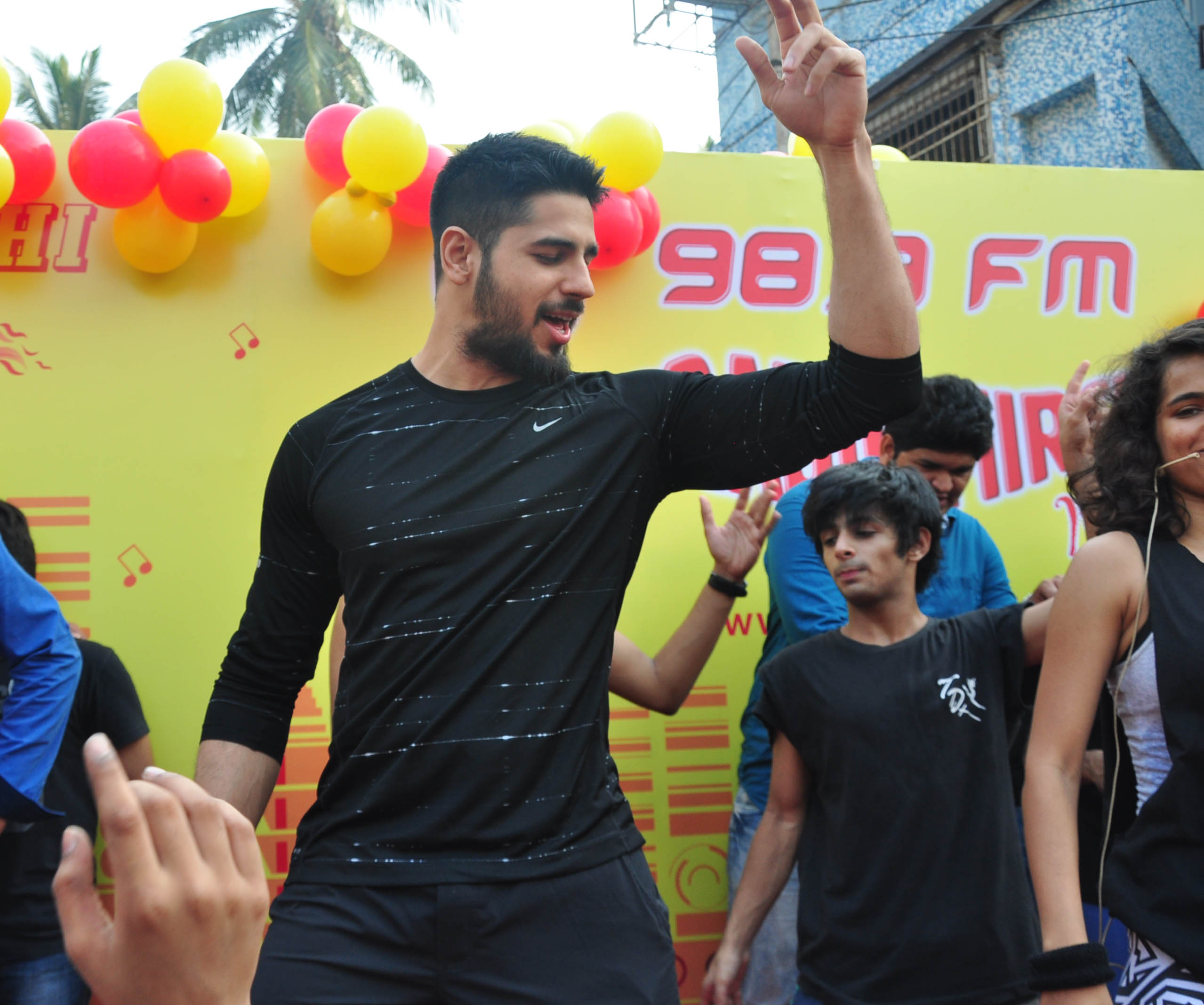 Sidharth Malhotra Cycles at The Equal Street Movement