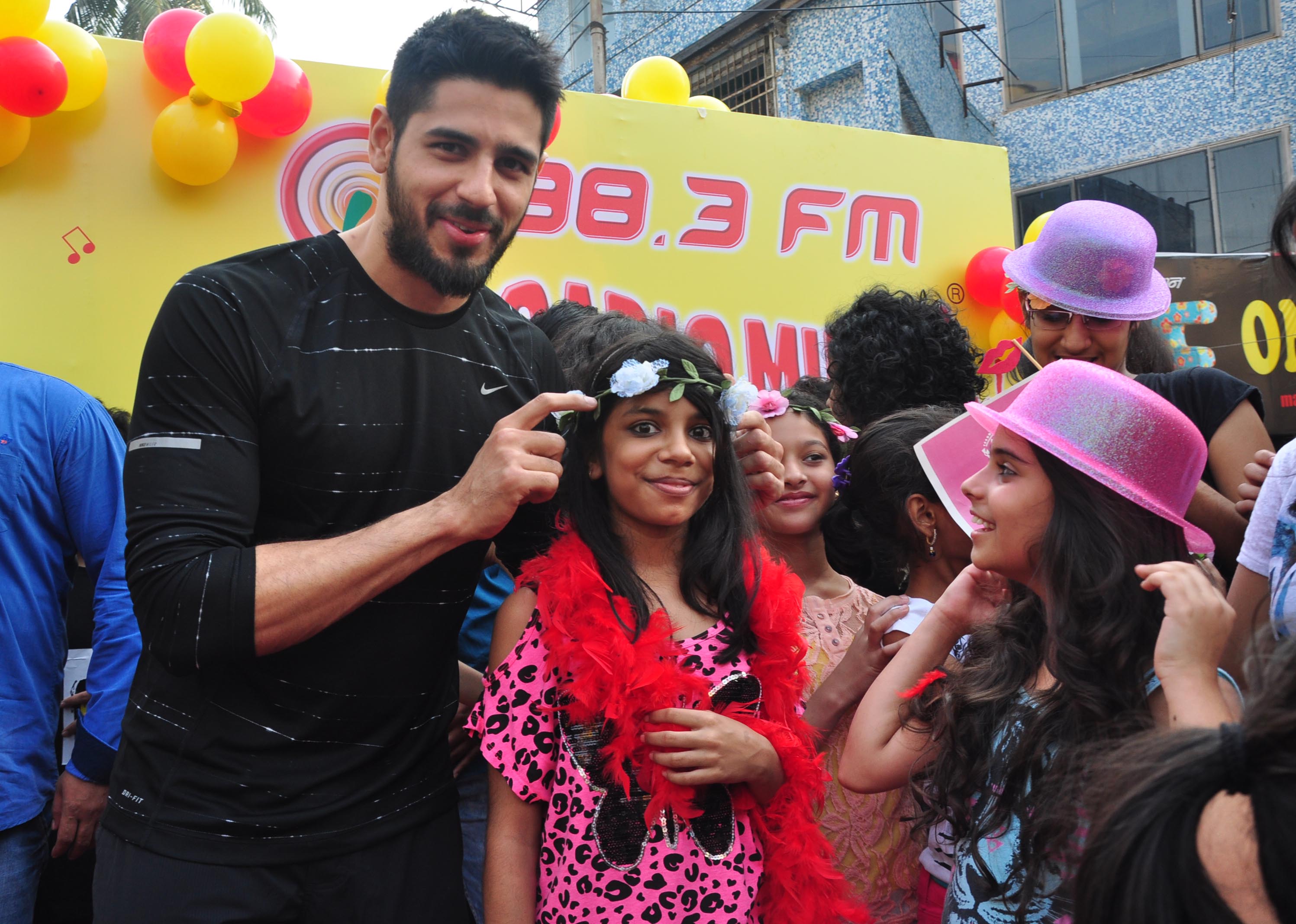 Sidharth Malhotra Cycles at The Equal Street Movement