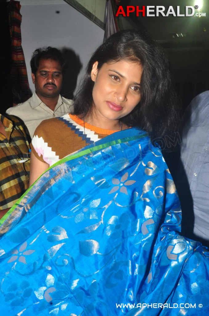 Swetha Pandit Launch Silk of India Exhibition