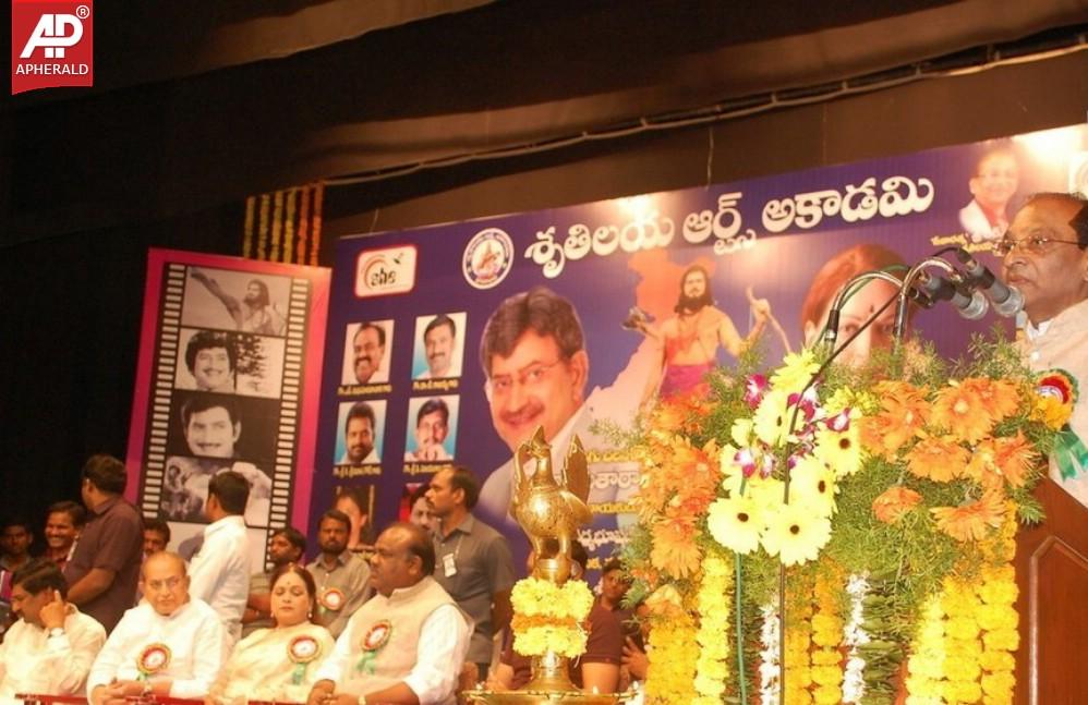 Silver Crown Award to Krishna n Vijaya Nirmala