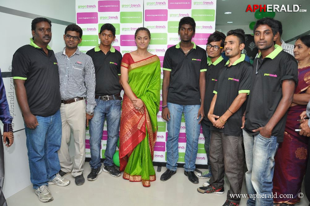 Simran launches Green Trends 137th Salon