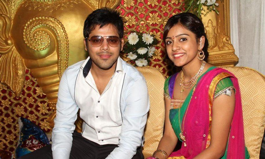 Singer Deepu And Swathi Wedding Photos