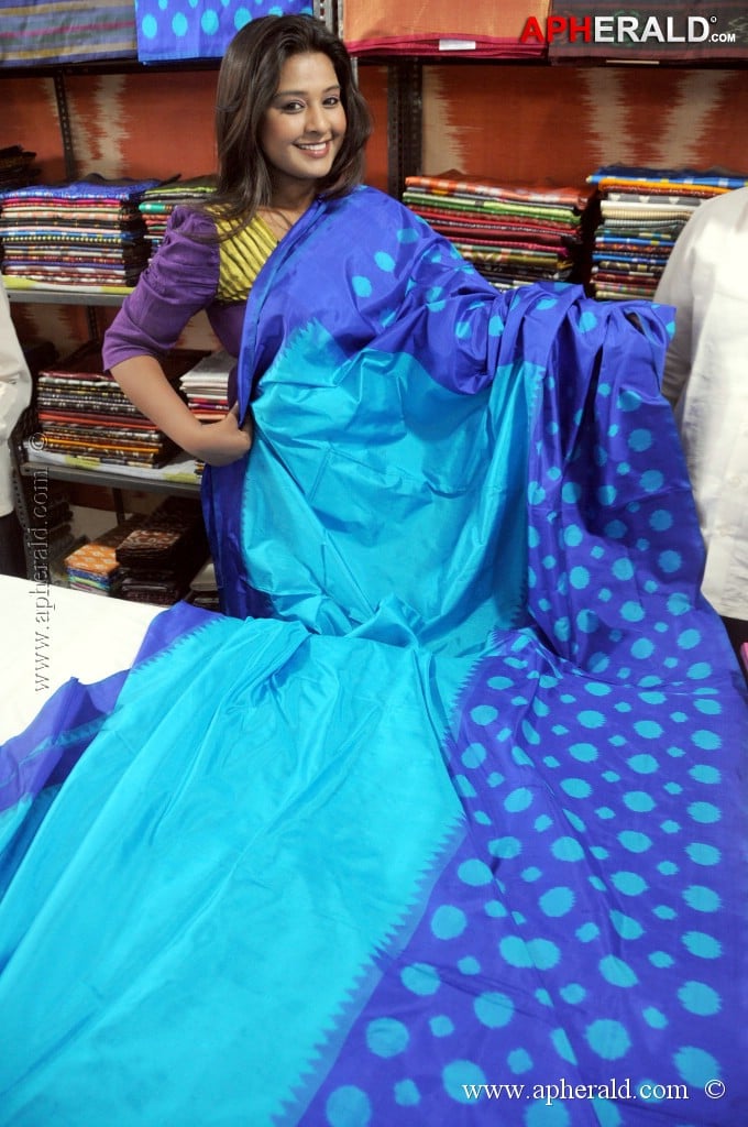 Soujanya at Ikat Art Mela