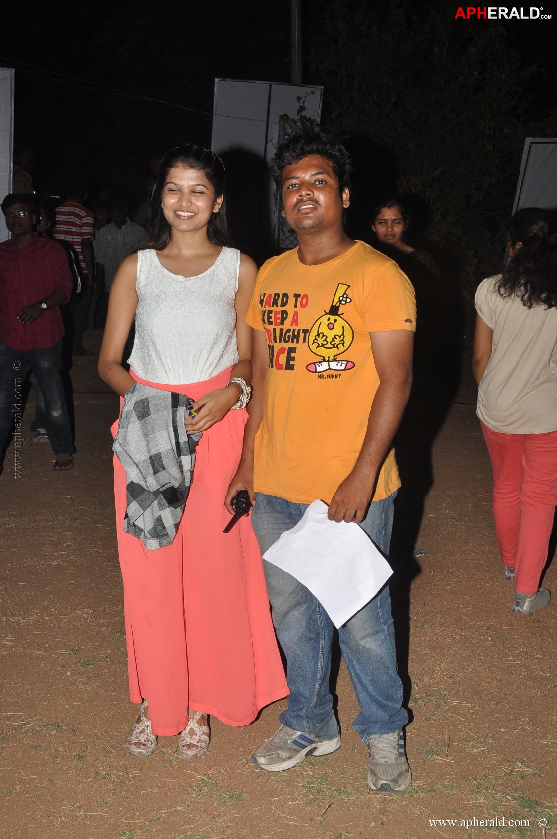 Sri Ramachandra troupe rocks with live concert