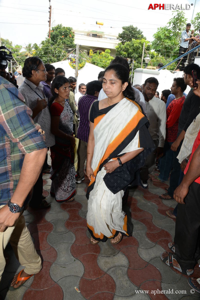 Srihari Condolence Photos 4