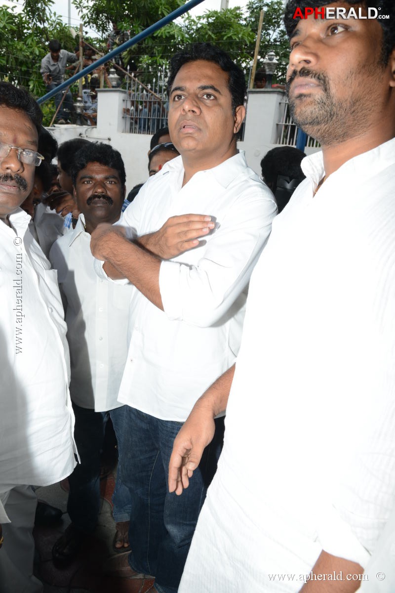 Srihari Condolence Photos 4