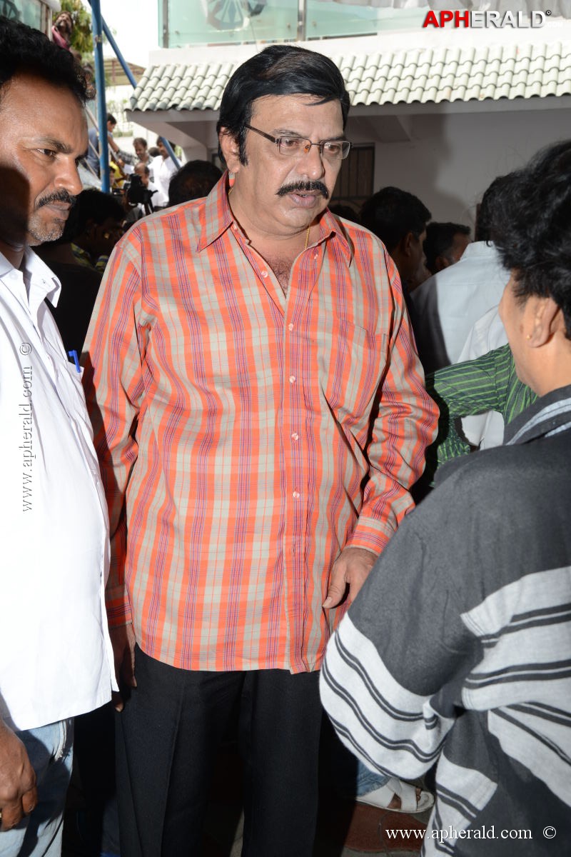 Srihari Condolence Photos 4