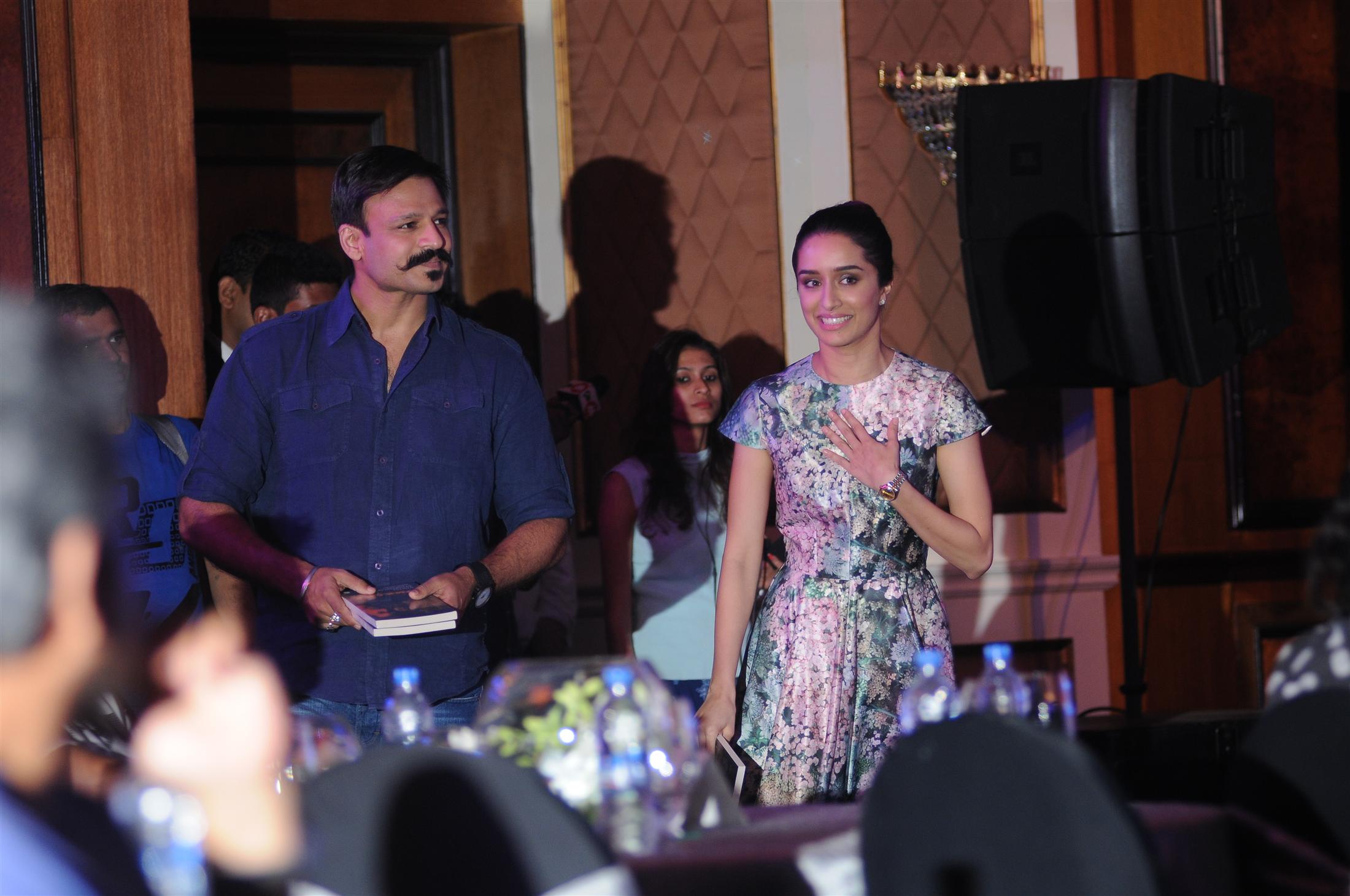 Stars At Launch of Book Haider Omkara Maqbool