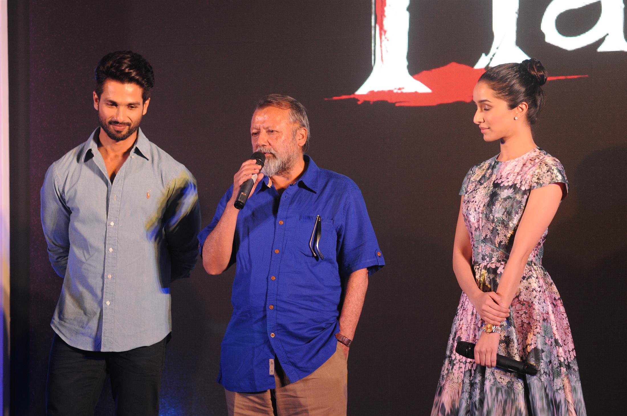 Stars At Launch of Book Haider Omkara Maqbool