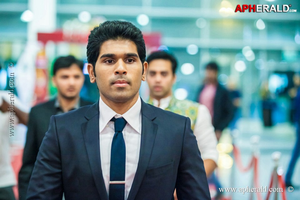 Stars at SIIMA 2013 Awards 5