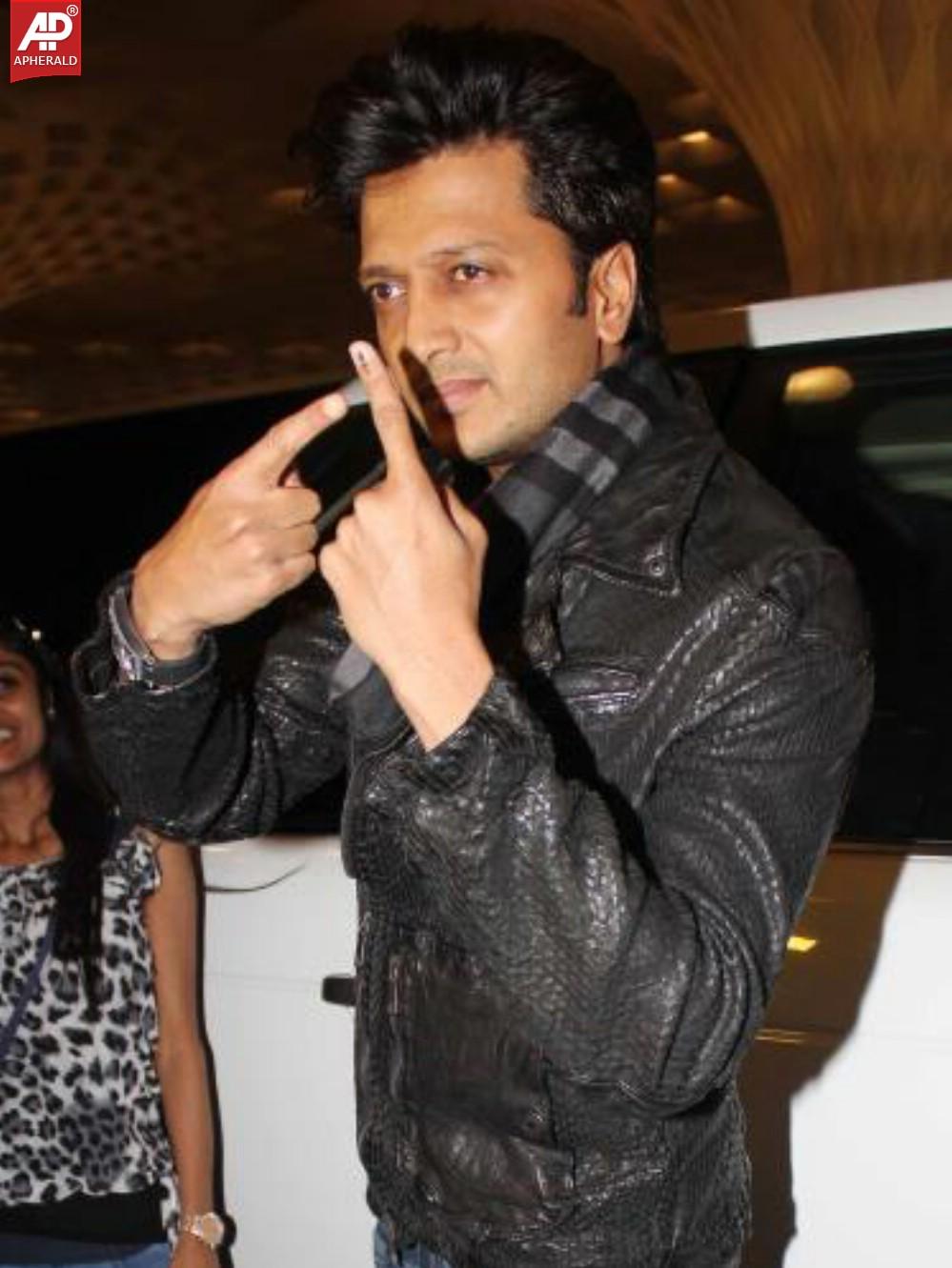 Stars leave for IIFA 2014 