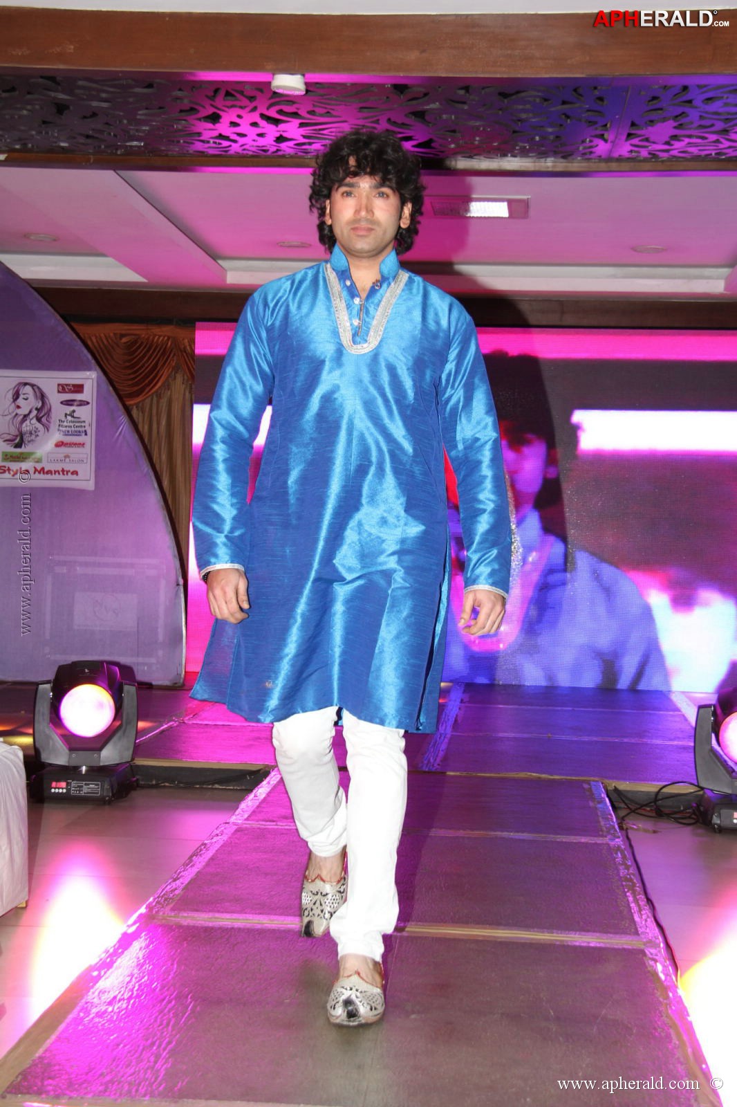 Style Mantra Fashion Show Photos