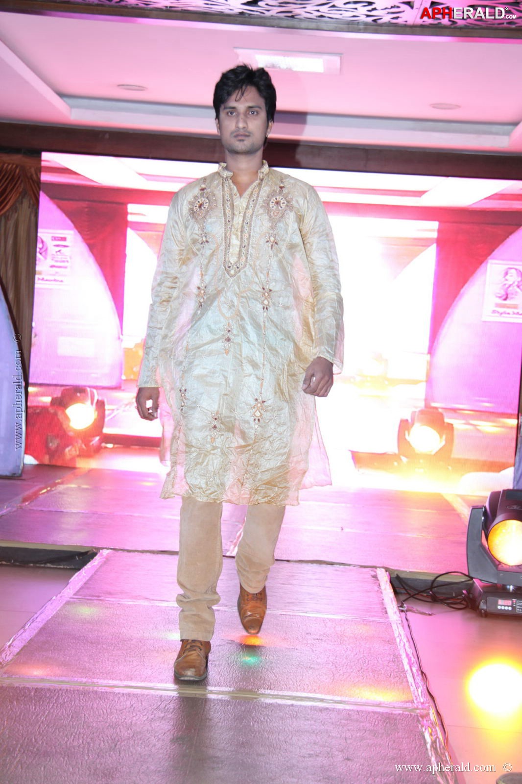 Style Mantra Fashion Show Photos