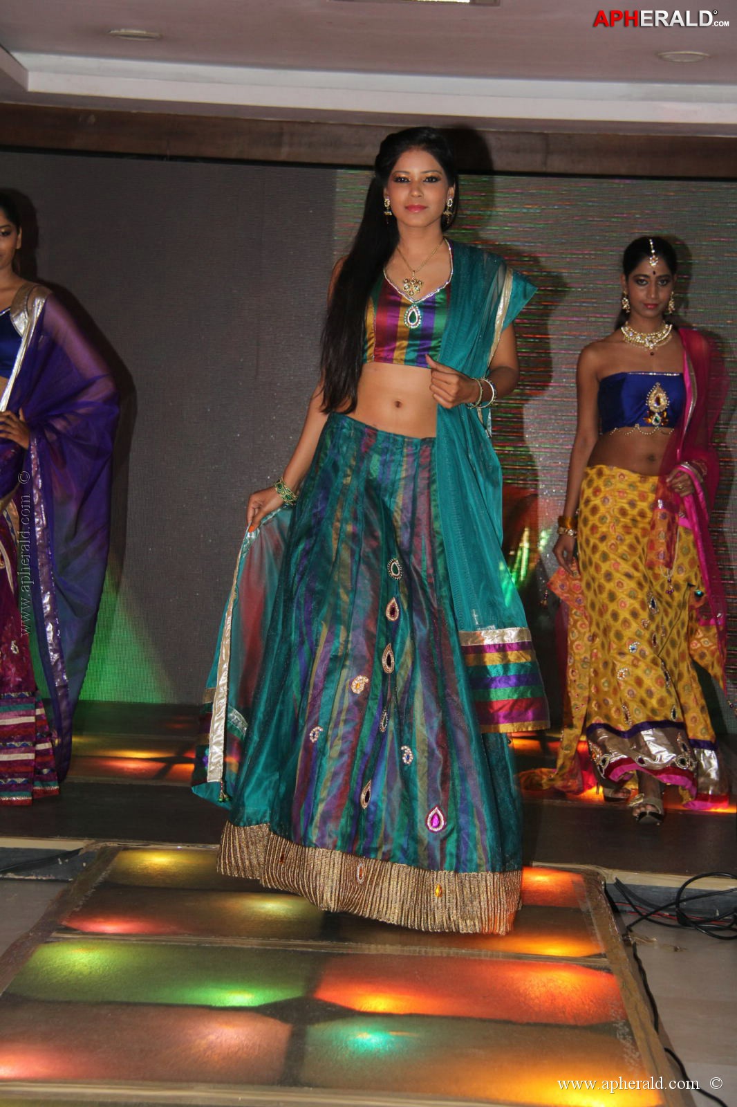 Style Mantra Fashion Show Photos