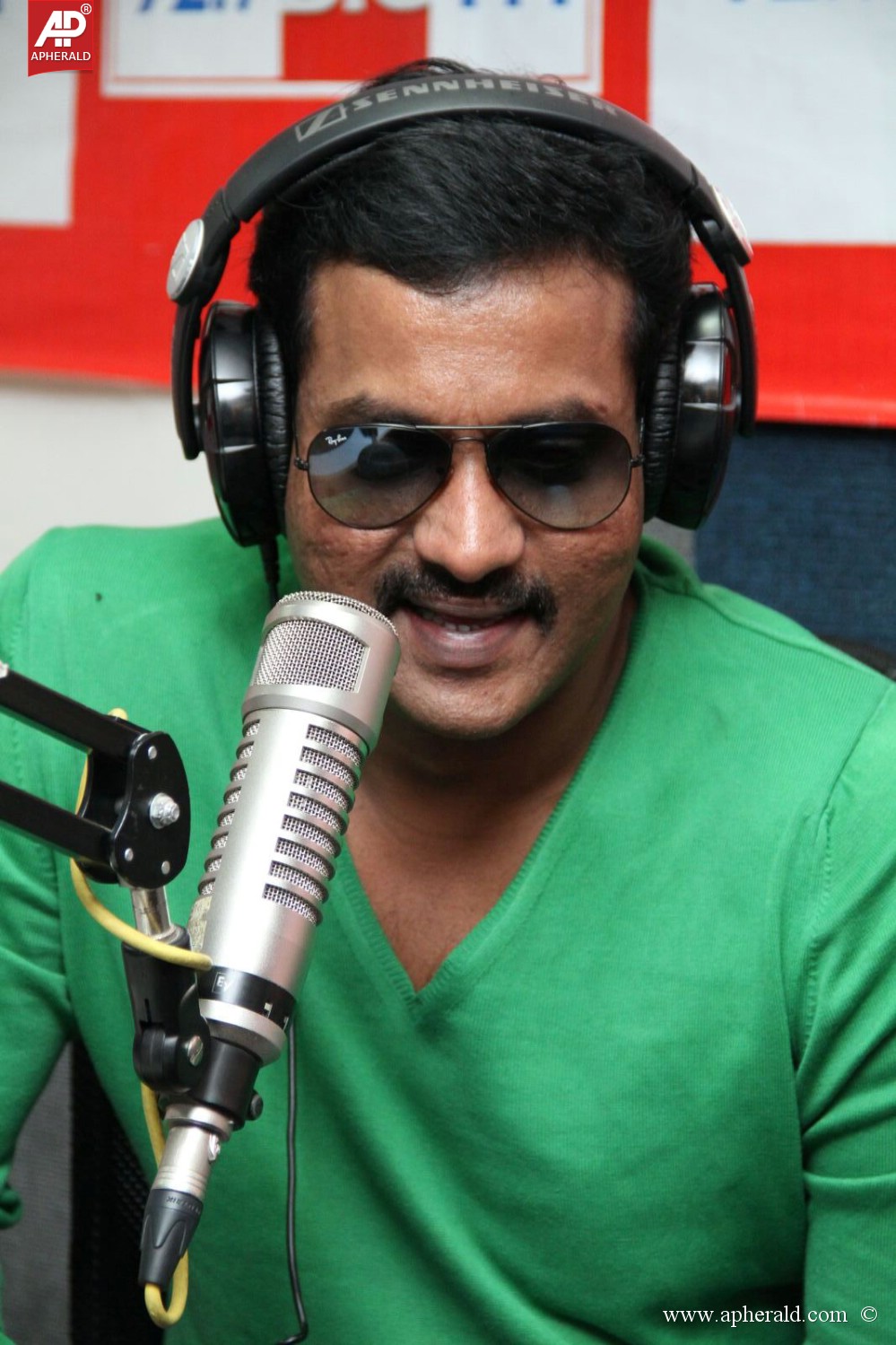 Sunil at 92.7 Big Fm