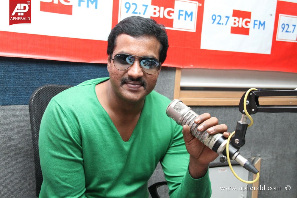 Sunil at 92.7 Big Fm