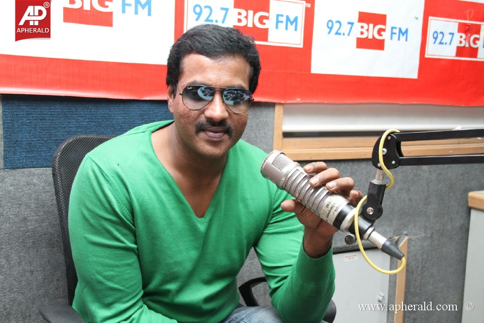 Sunil at 92.7 Big Fm