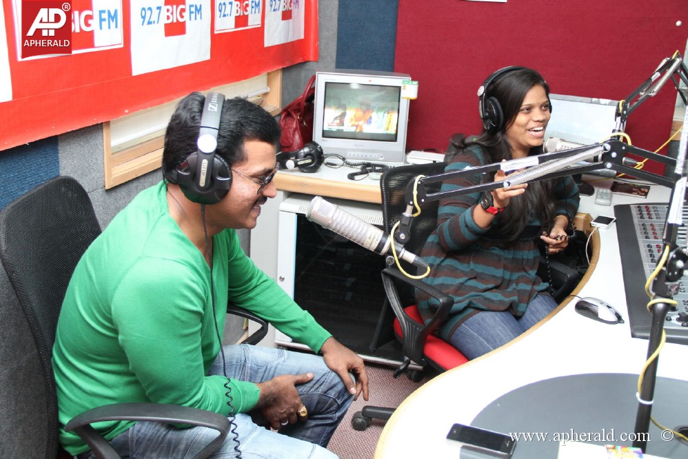 Sunil at 92.7 Big Fm