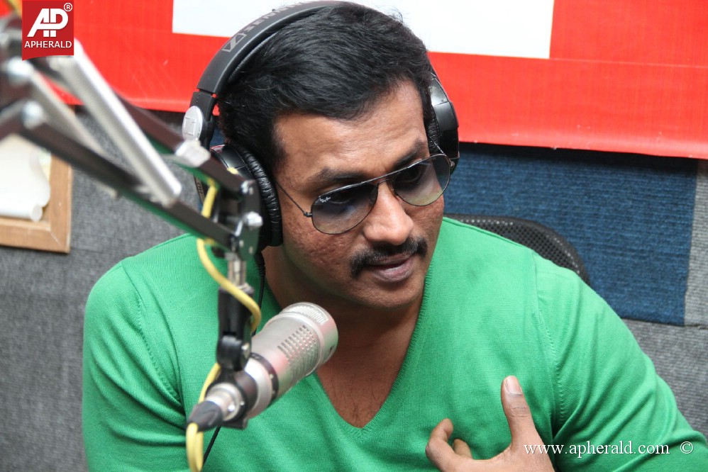 Sunil at 92.7 Big Fm