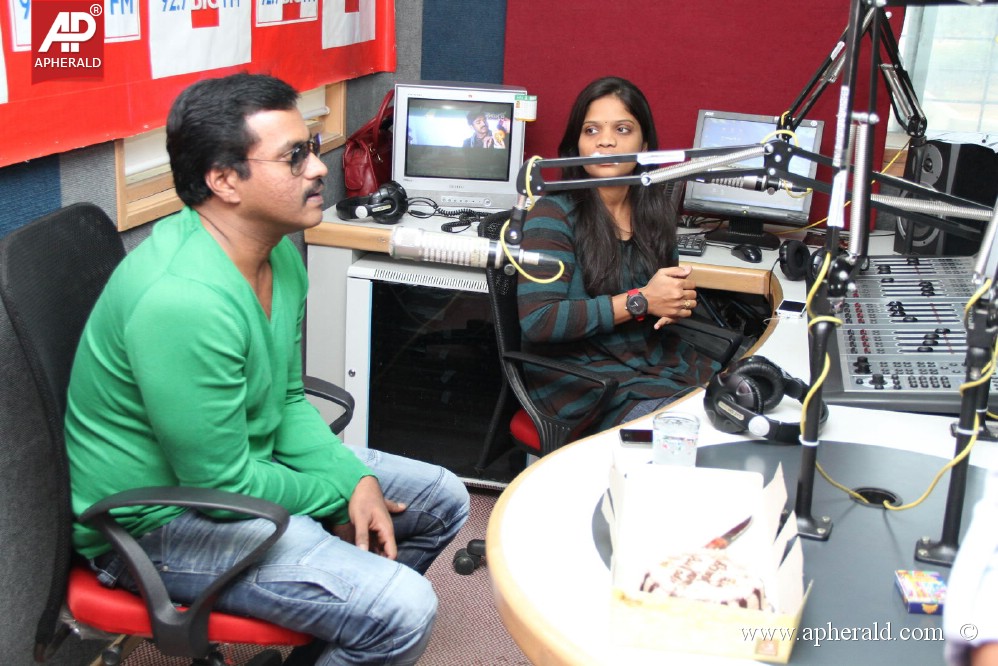 Sunil at 92.7 Big Fm