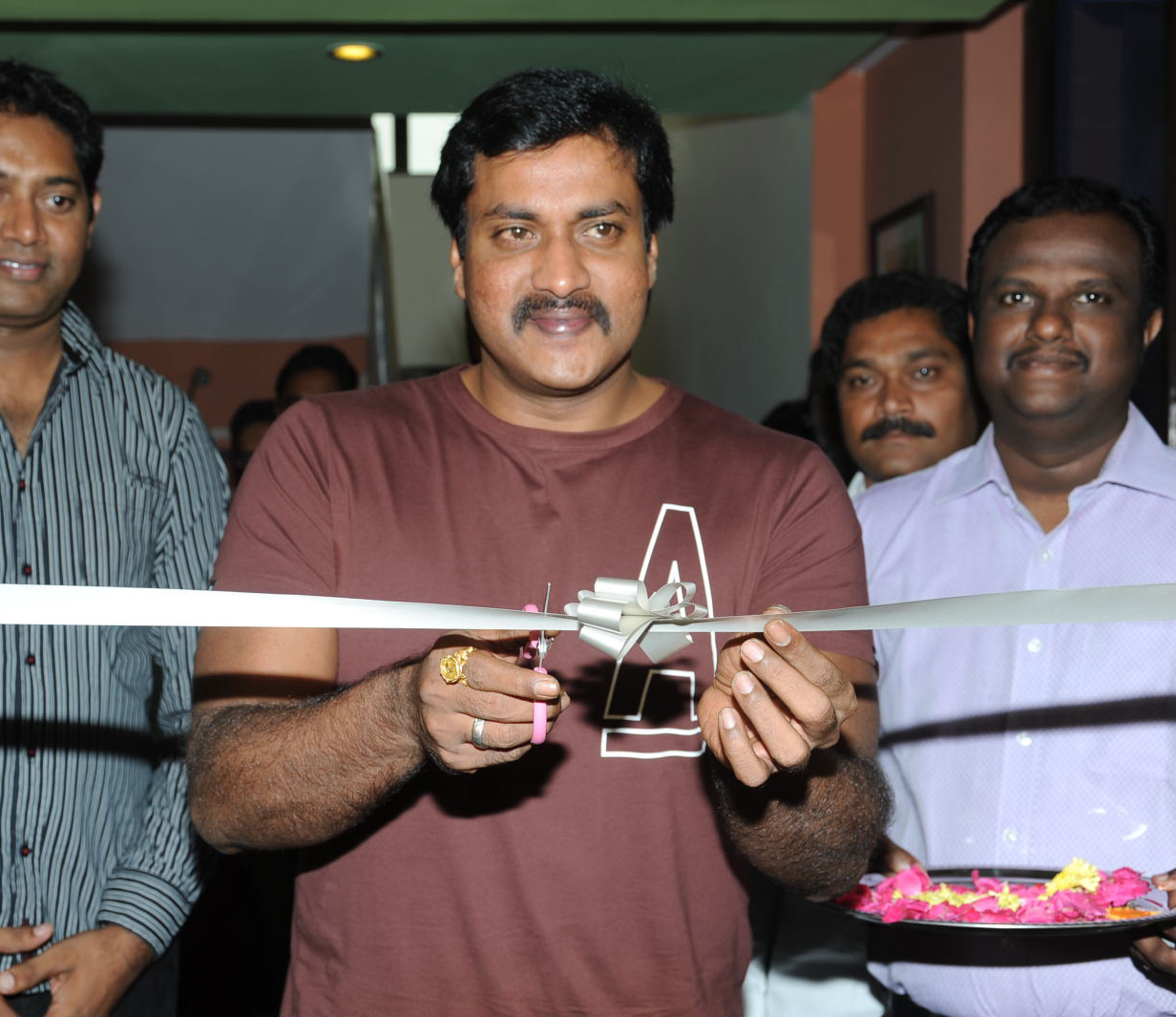 Sunil Launch Kitchen Off Kuchipudi Restaurant