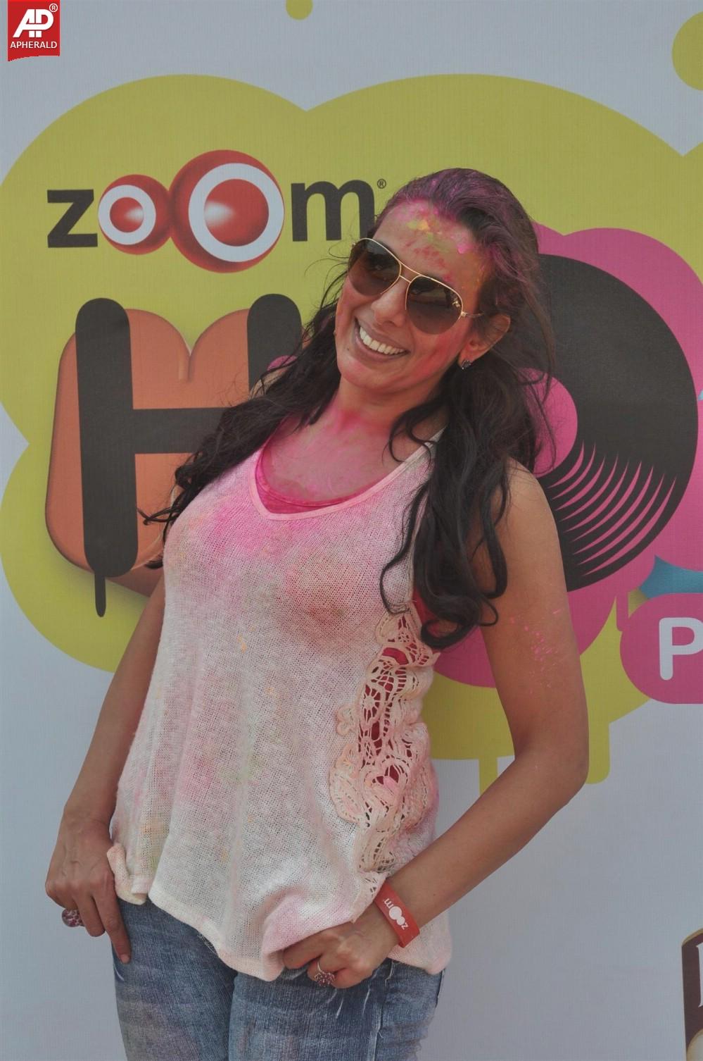 Sunny Leone Bolly Celebs at Zoom Holi Party