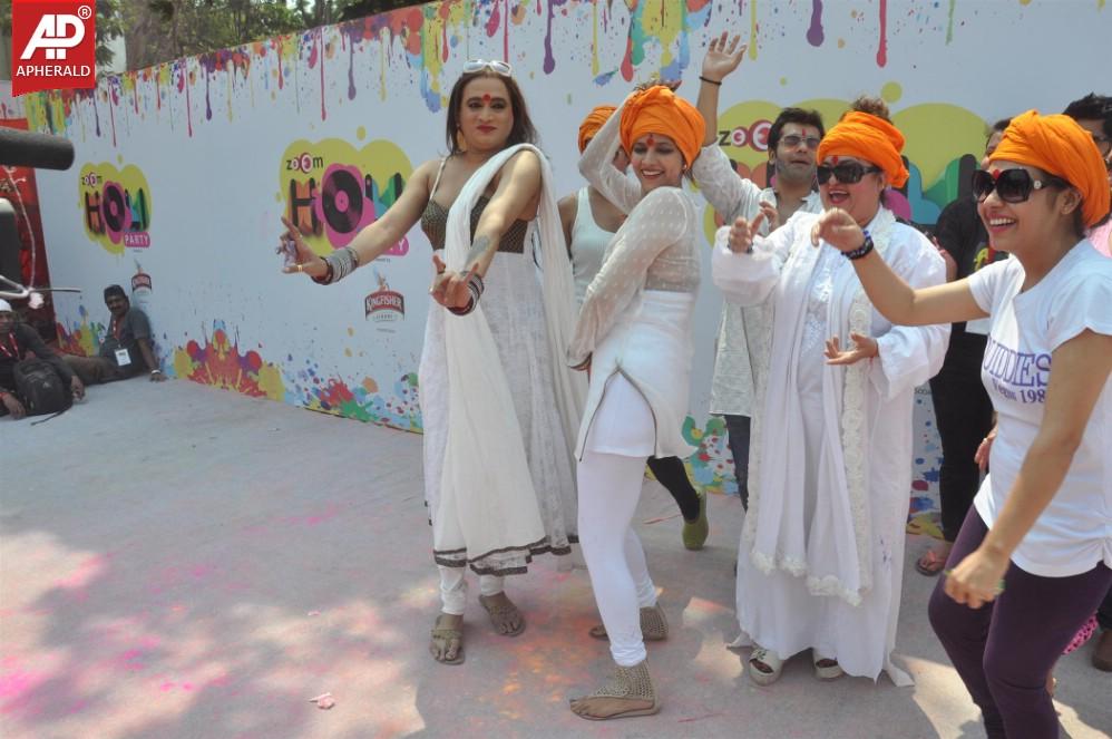 Sunny Leone Bolly Celebs at Zoom Holi Party