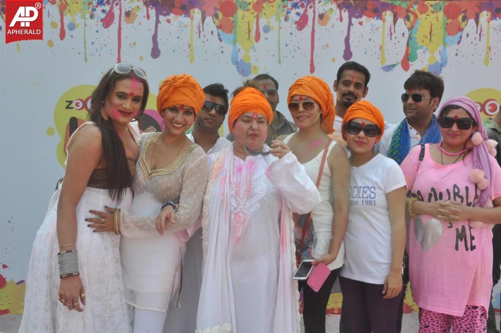 Sunny Leone Bolly Celebs at Zoom Holi Party