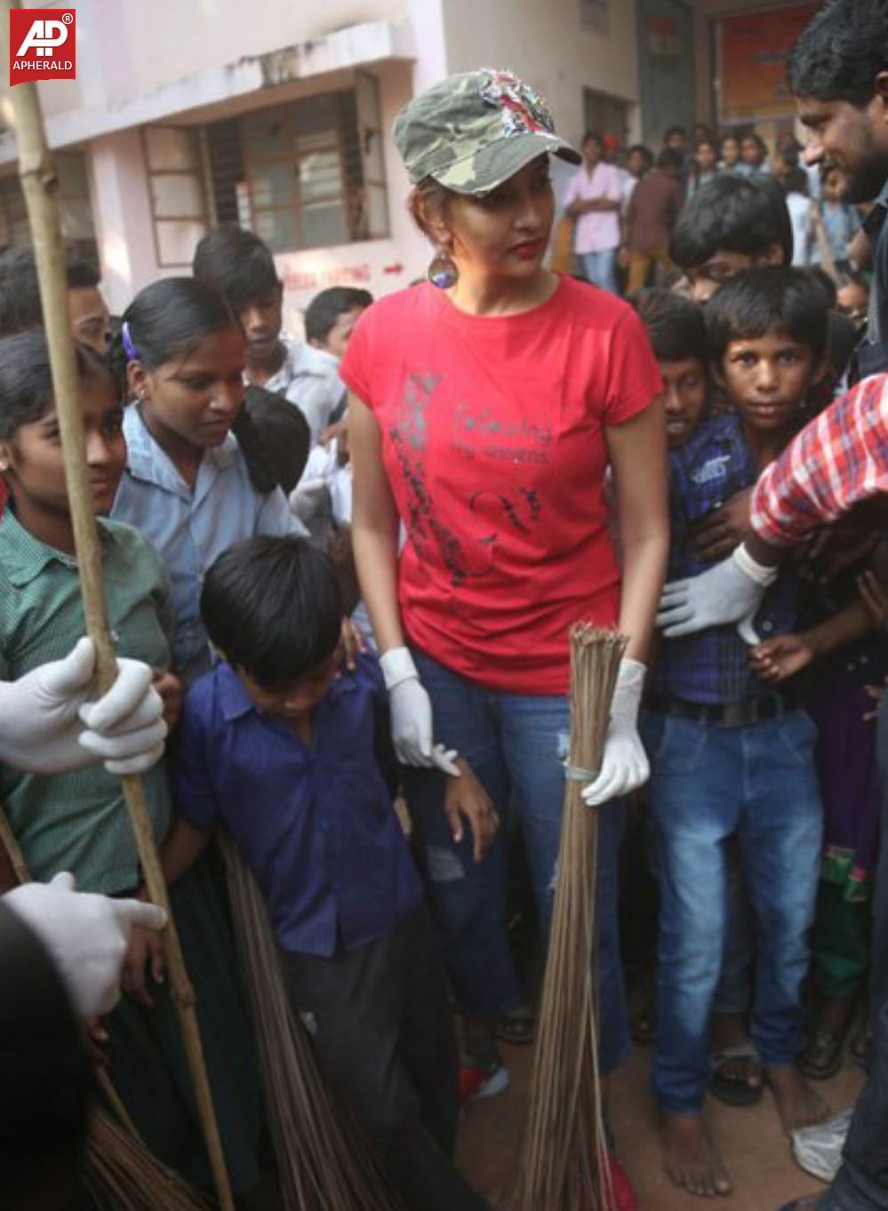 Lakshmi Manchu Joins Swachh Bharath Campaign in Film Nagar