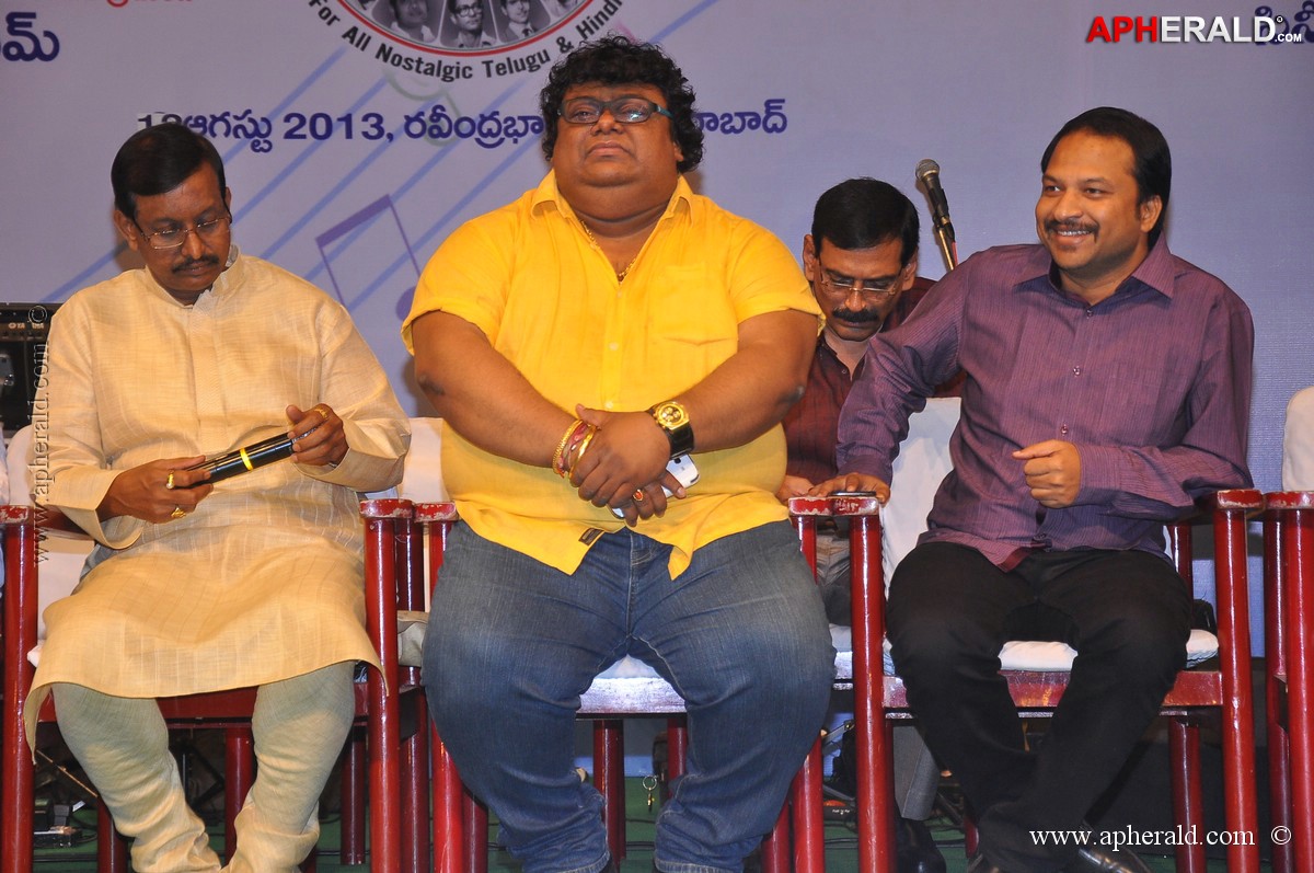 Swarnayuga Sangeeta Darsakulu Book Launch