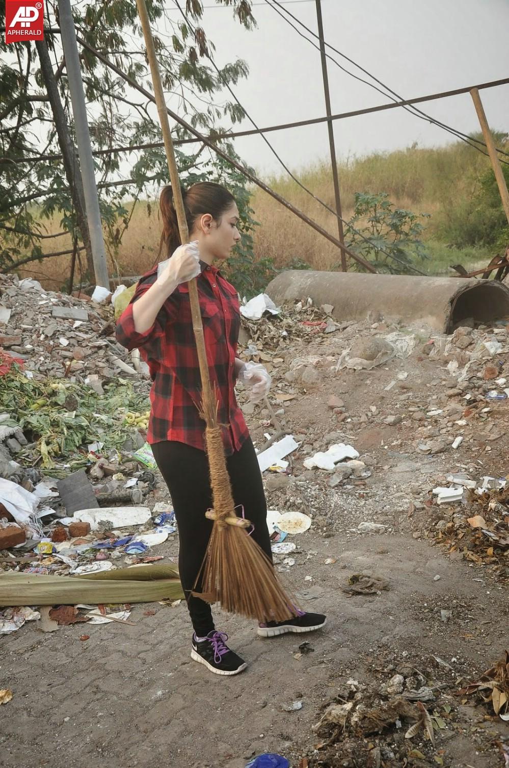 Tamanna Swatch Bharath photos