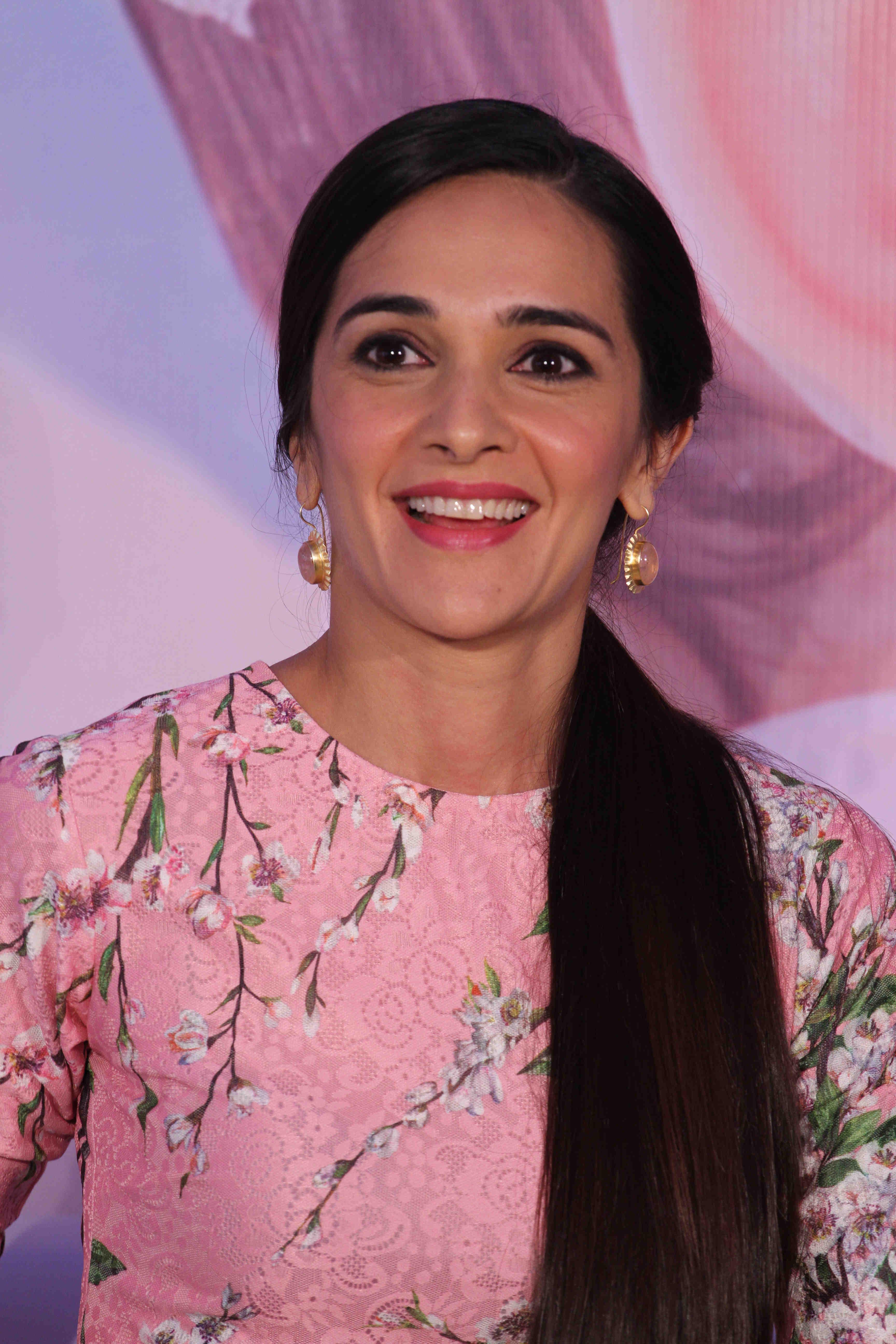 Tara Sharma at Johnson n Johnson Press Conference