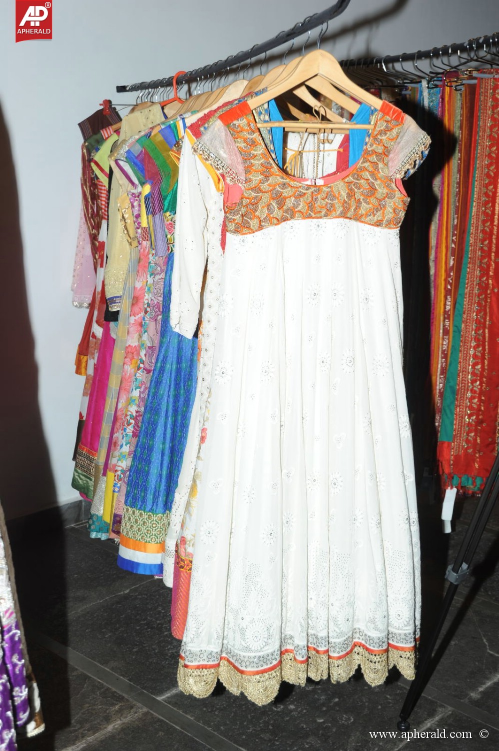 Tasyaah Fashion Show Logo Launch