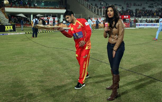 Telugu Warriors vs Bhojpuri Dabanggs Match Photos