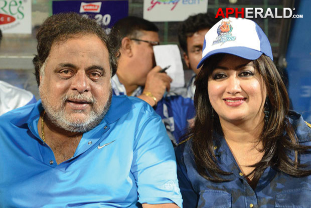 Telugu Warriors Vs Karnataka Bulldozers Final Match Photos