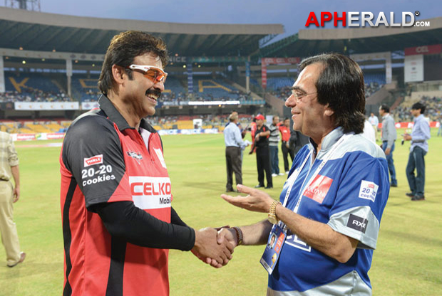 Telugu Warriors Vs Karnataka Bulldozers Final Match Photos