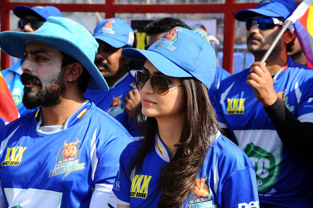 Telugu Warriors Vs Karnataka Bulldozers Match Photos