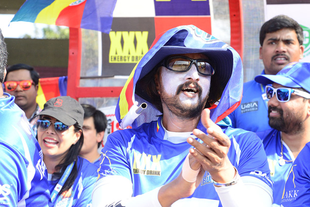 Telugu Warriors Vs Karnataka Bulldozers Match Photos