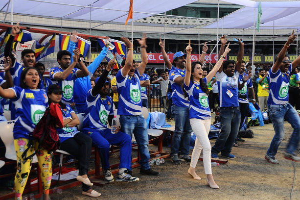 Telugu Warriors Vs Karnataka Bulldozers Match Photos