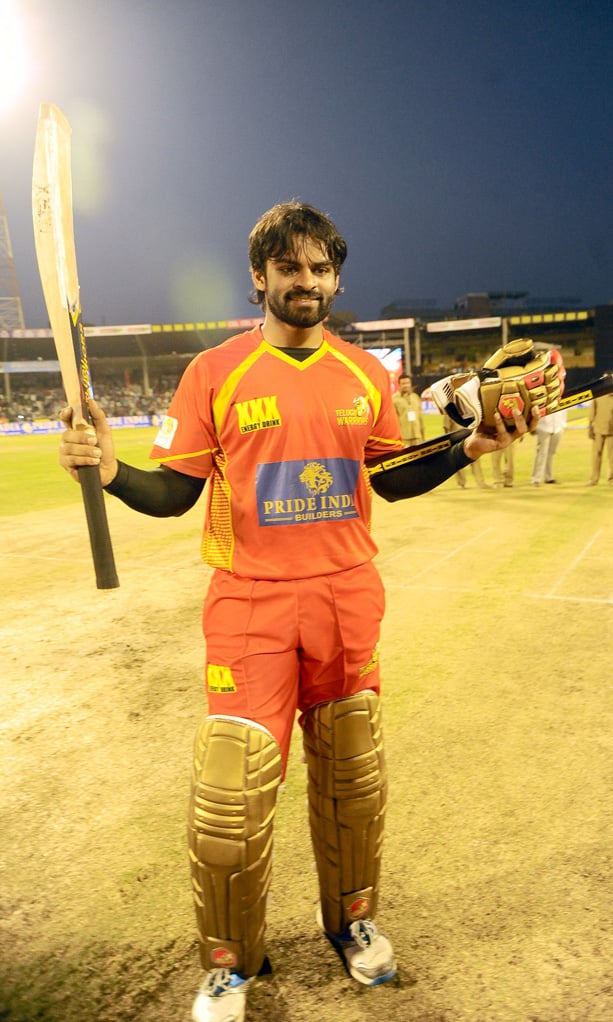 Telugu Warriors Vs Karnataka Bulldozers Match Photos