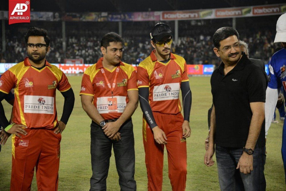 Telugu Warriors Vs Karnataka Bulldozers Match