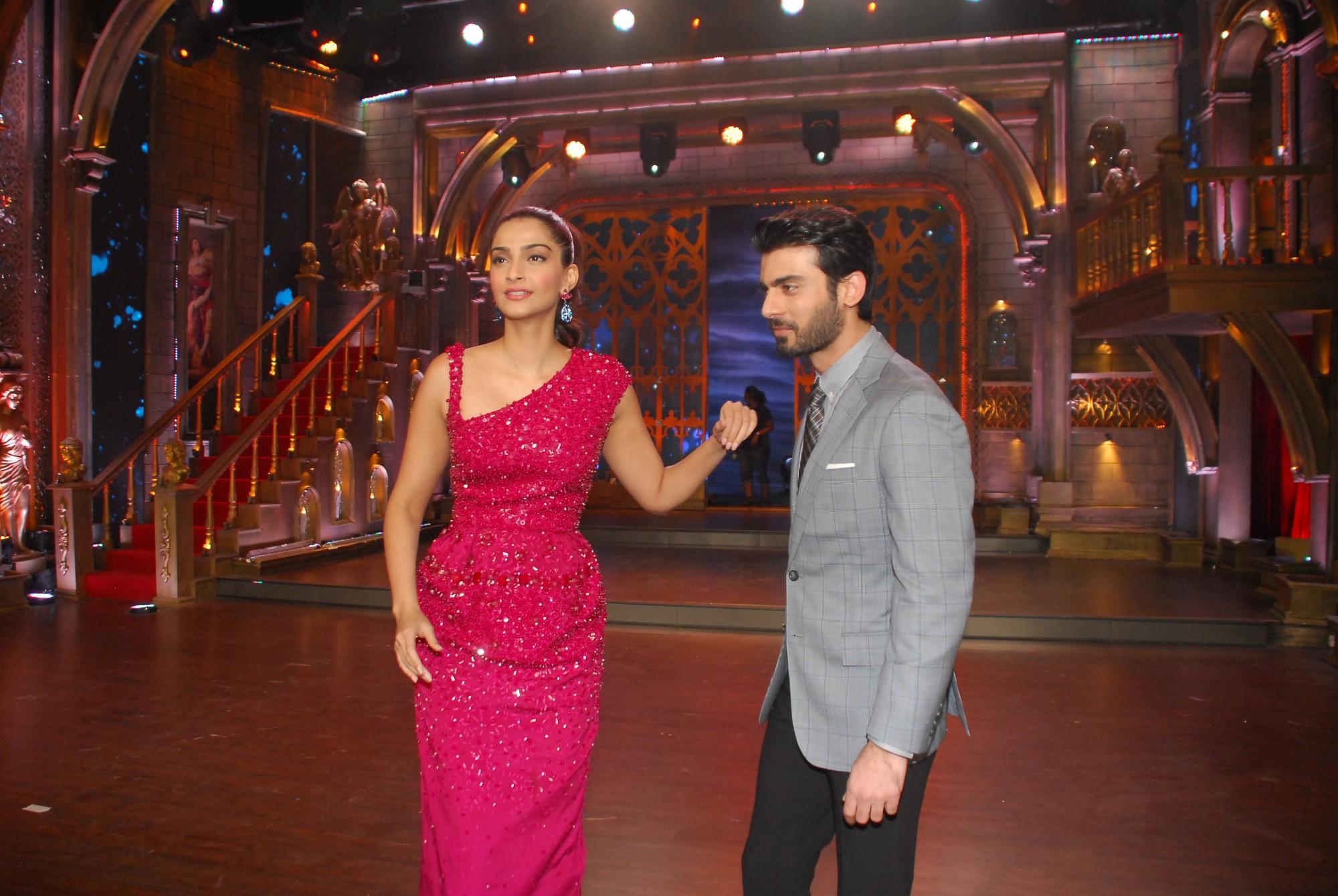 Sonam n Fawad Khan On The Sets Of India's Best Cine Stars Ki Khoj