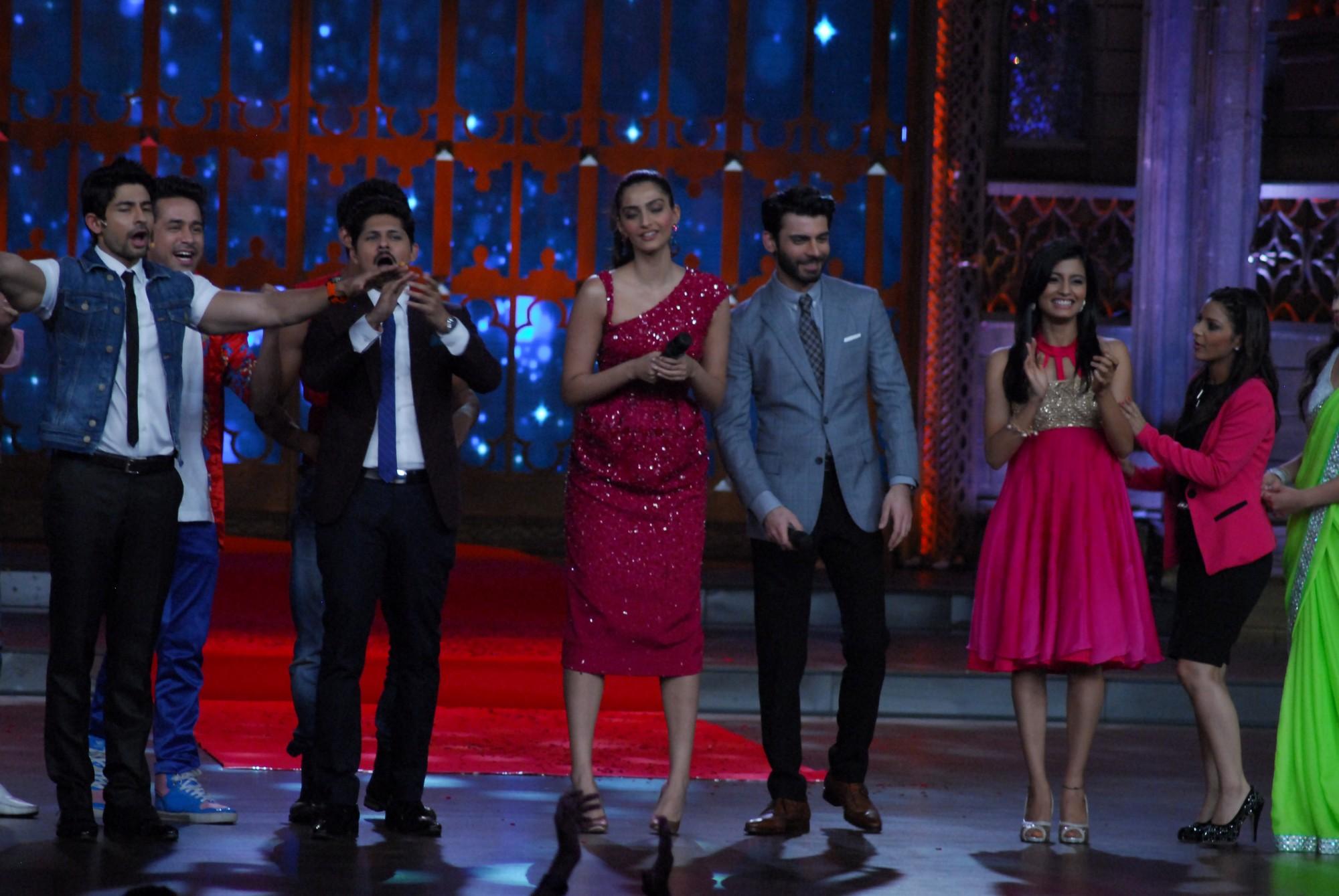 Sonam n Fawad Khan On The Sets Of India's Best Cine Stars Ki Khoj